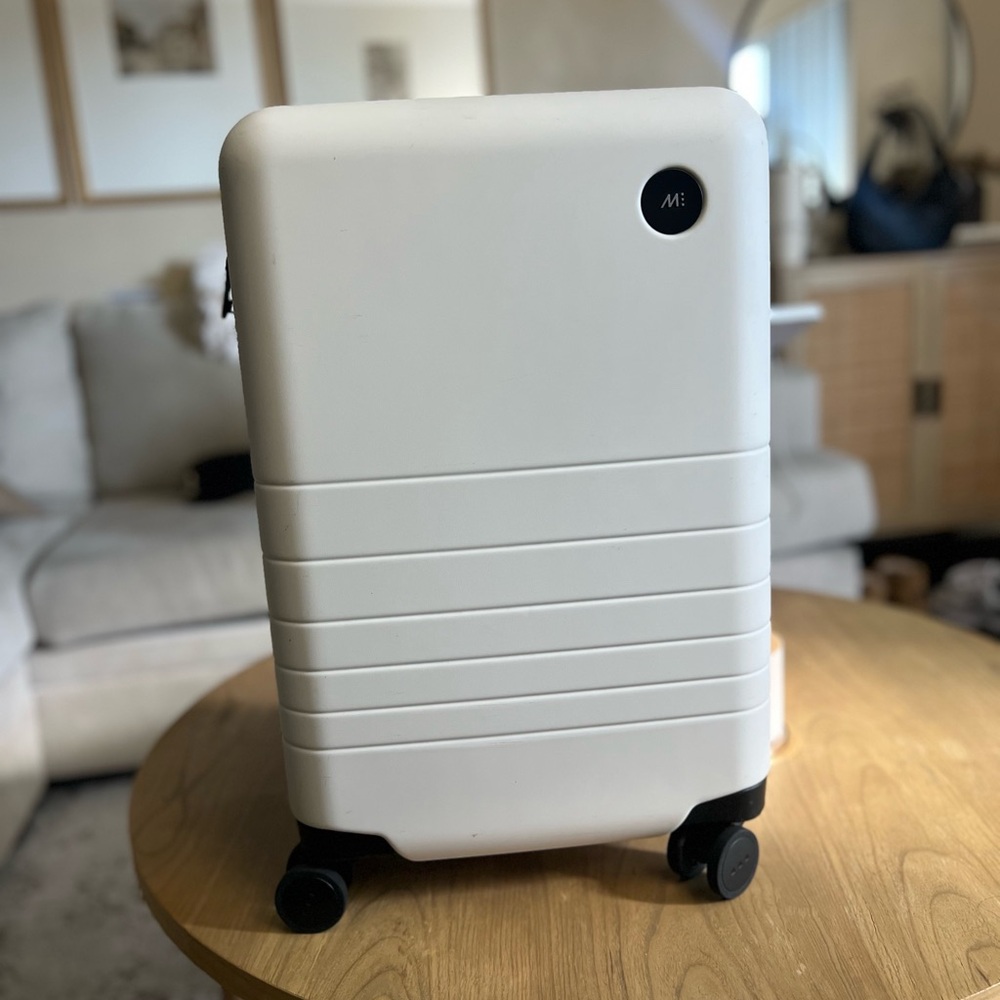 Monos Carry-On Luggage Stellar White